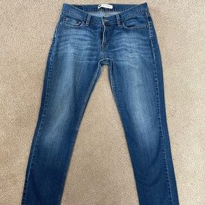Gently used Levi’s skinny jeans